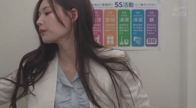 PRED-785 常にマウント目線の女上司つむぎさんのノーパンパンスト足コキで、毎日ムレ足射精管理されているボク。 明裡つむぎ