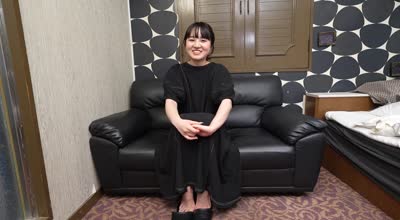 FC2PPV-4568999婚後與丈夫以外的其他人向年輕妻子展示他完全勃起的雞巴以獲得獎勵