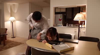 XVSR-274AV懸案之受辱的人妻傢暴的老公以及甘心做舔狗的同事